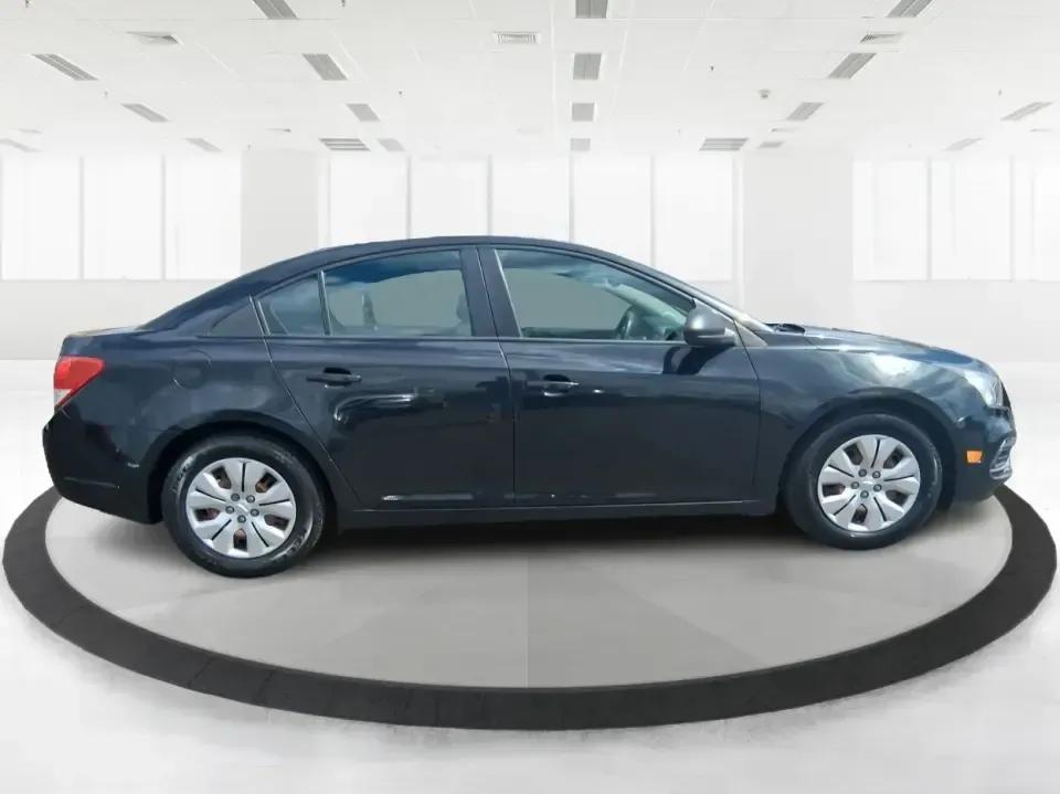 chevrolet cruze limited 2016 1G1PC5SH3G7164911 image chevrolet cruze limited 2016 1G1PC5SH3G7164911 image